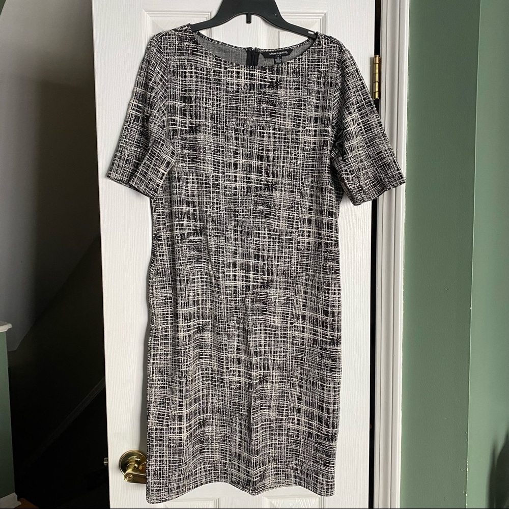 Sharagano Black and White Sheath Dress